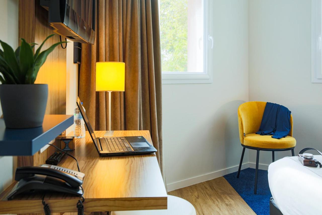 The Originals Boutique Hotel Restaurant Saint James, Montaigu-Vendee Ngoại thất bức ảnh