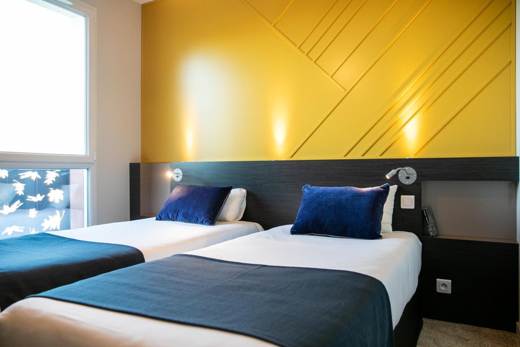 The Originals Boutique Hotel Restaurant Saint James, Montaigu-Vendee Ngoại thất bức ảnh